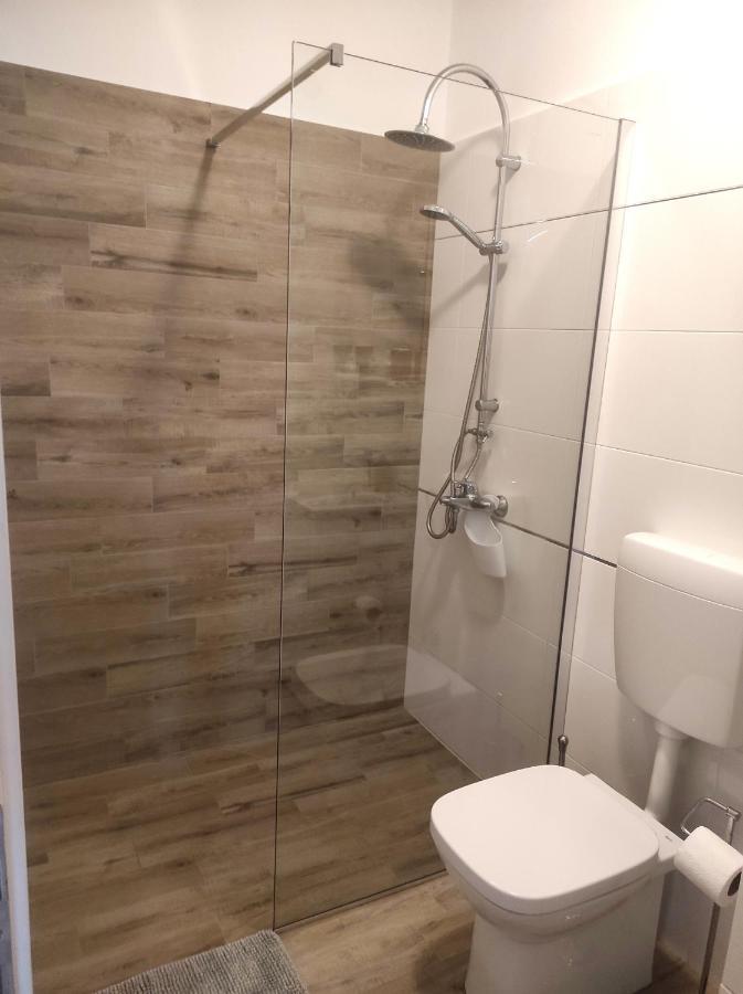 Apartment Jacky Rovigno Esterno foto